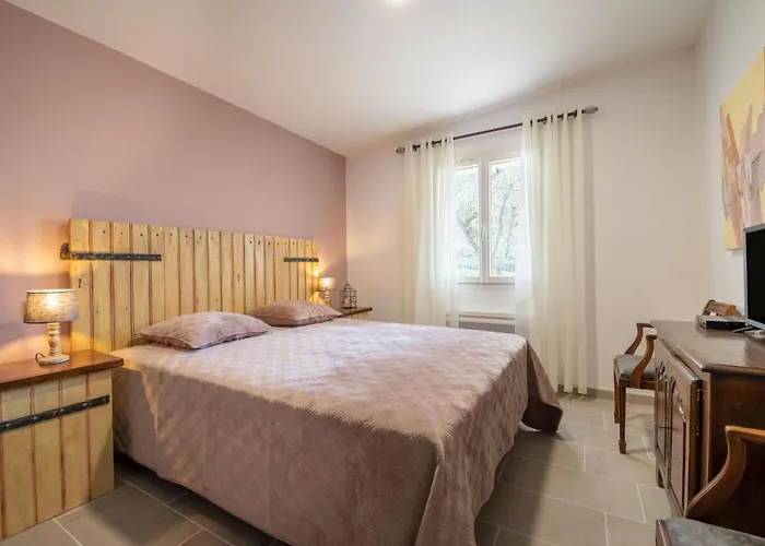 La Machotte By Interhome * Valréas